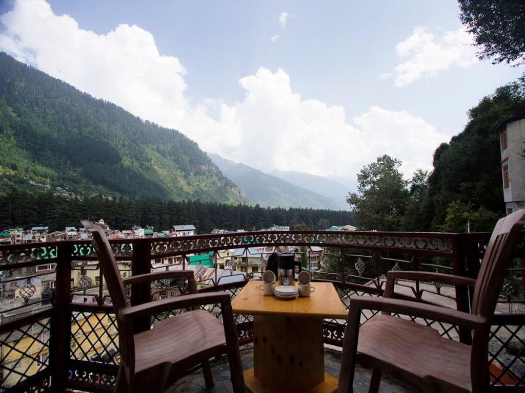 Himanshu Resorts Manāli Pokoj fotografie